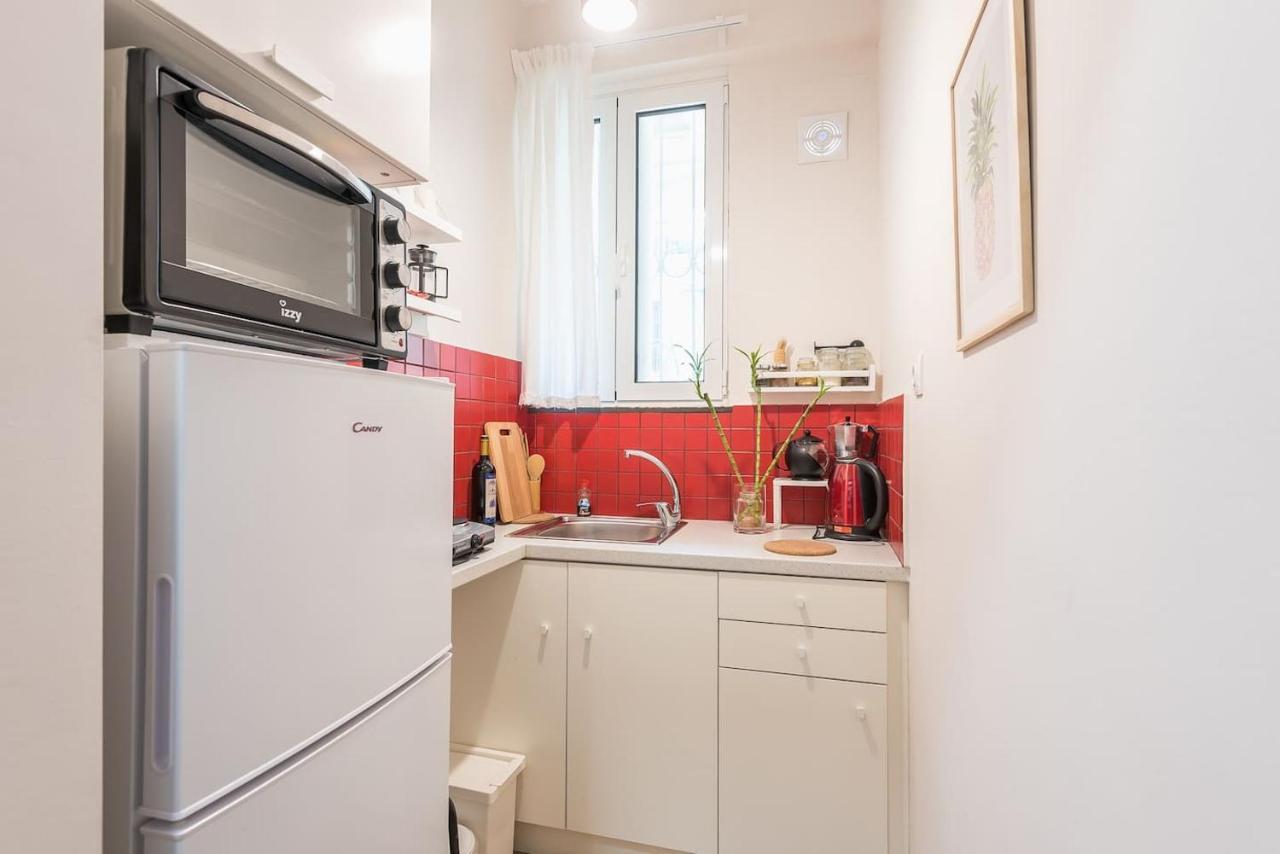 Cozy studio 5mins walk from Acropolis museum Ateny Zewnętrze zdjęcie